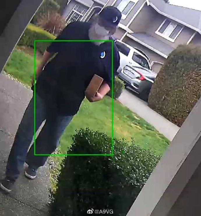 “美国大型游戏公司倒闭，老总送快递维持生计”“美国大型游戏公司倒闭，老总送快递维持生计”