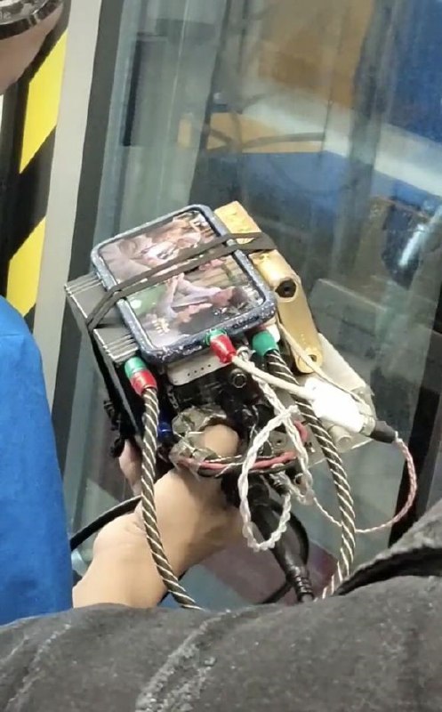 炸药包小哥全新力作炸药包小哥全新力作