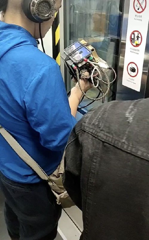 炸药包小哥全新力作炸药包小哥全新力作